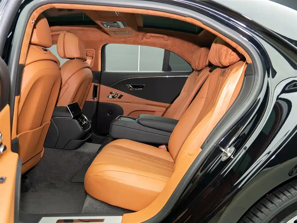 Flying Spur 2022 4.0T V8 Standard Edition купить на сайте DeffCars
