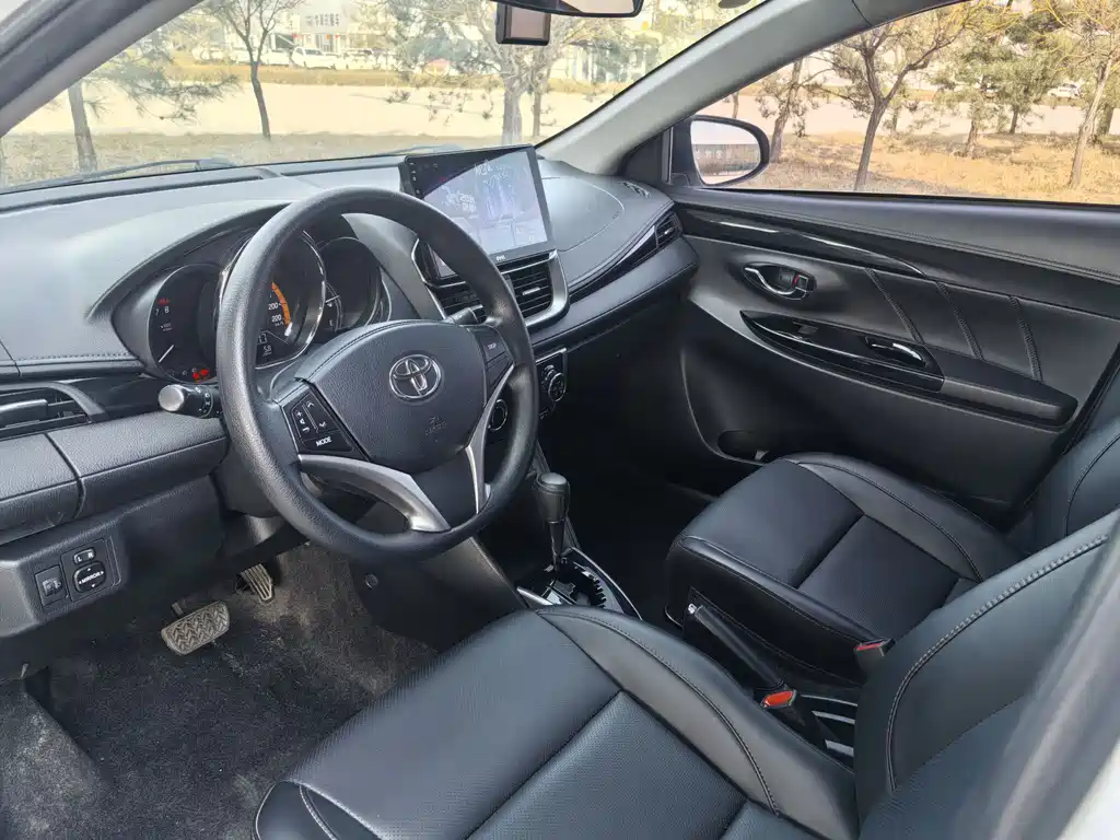 YARiS L Zhixuan 2021 Zhixuan X 1.5L CVT Deluxe Edition купить на сайте DeffCars
