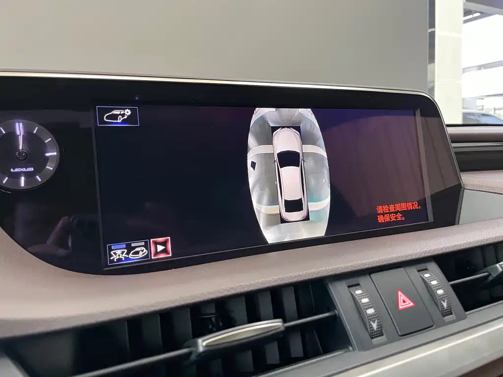 Lexus ES 2021 300h Executive Edition купить на сайте DeffCars