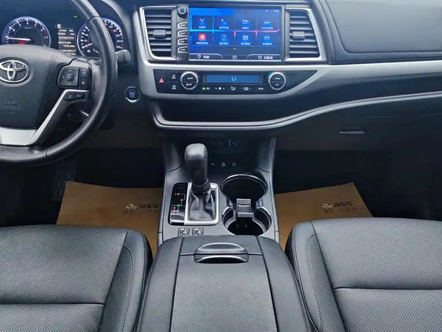 Highlander 2018 2.0T four-wheel drive luxury version, 7 seats, National VI купить на сайте DeffCars