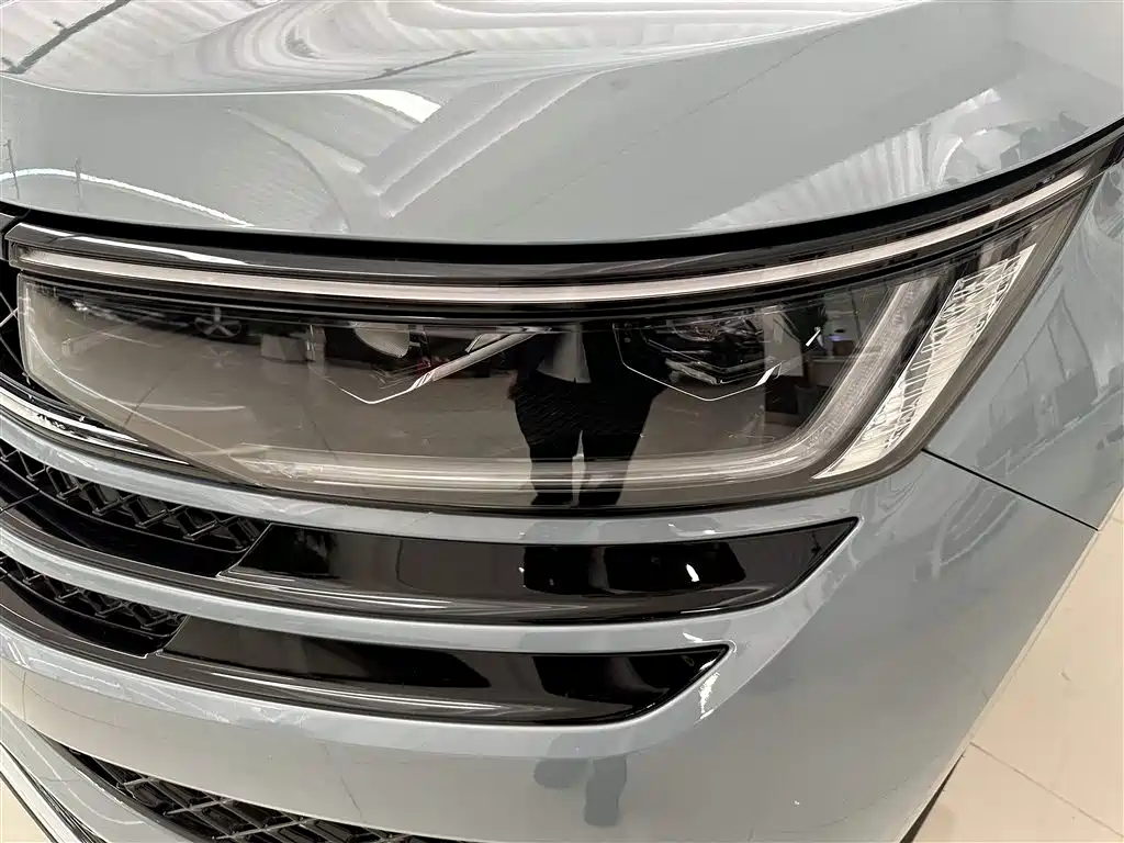 Lan Xun 2023 380TSI four-wheel drive R-Line first edition купить на сайте DeffCars