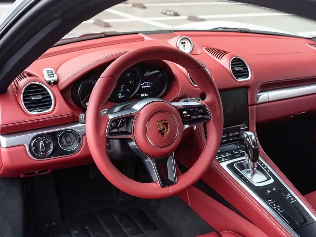 Porsche 718 2018 Cayman 2.0T купить на сайте DeffCars