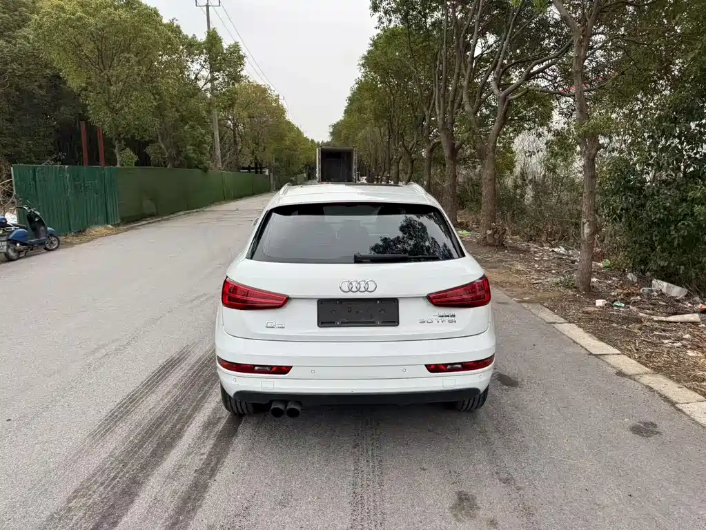 Audi Q3 2018 30th Anniversary Model 30 TFSI Fashion Model купить на сайте DeffCars