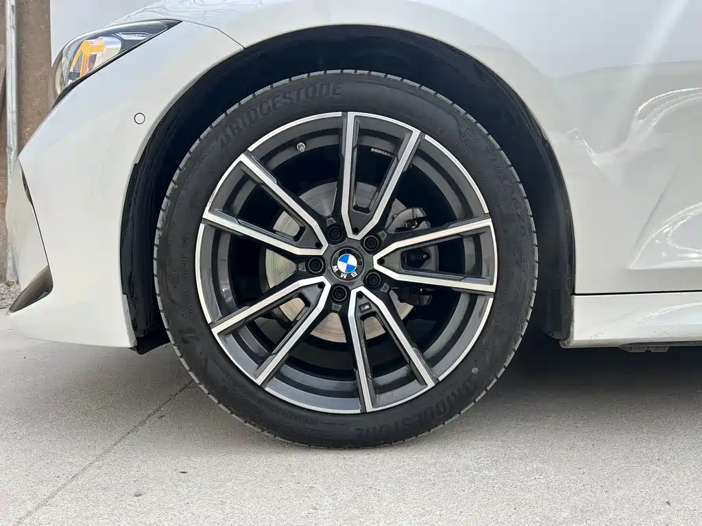BMW 3 Series 2025 325Li M Sports Package купить на сайте DeffCars