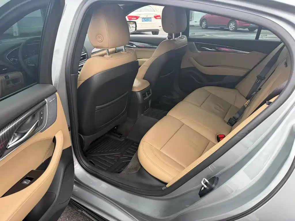 Cadillac CT5 2023 28T Premium Model купить на сайте DeffCars