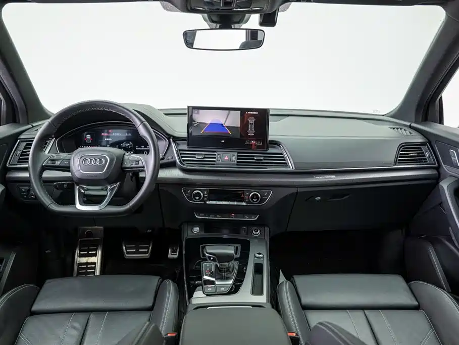 Audi Q5L 2024 40 TFSI luxury and dynamic model купить на сайте DeffCars