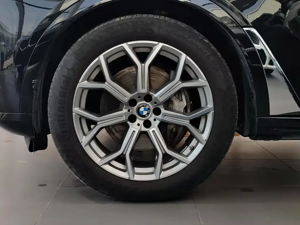 BMW X7 2024 xDrive40i Leading Luxury Package купить на сайте DeffCars