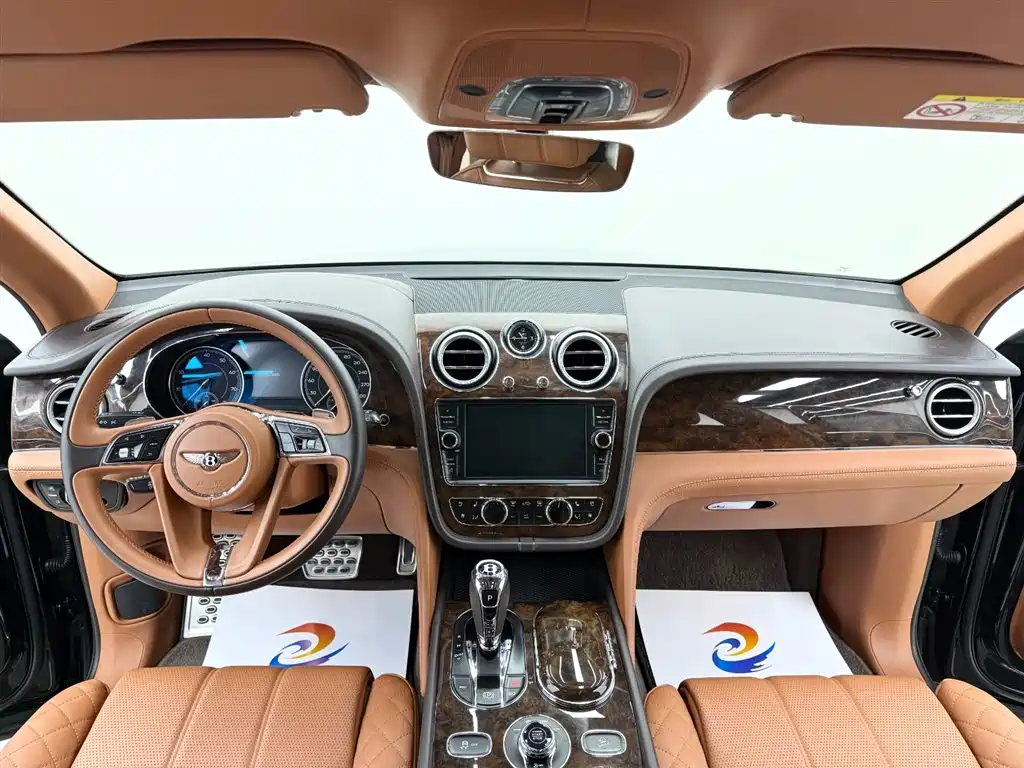 Bentayga 2016 6.0T Standard Edition купить на сайте DeffCars