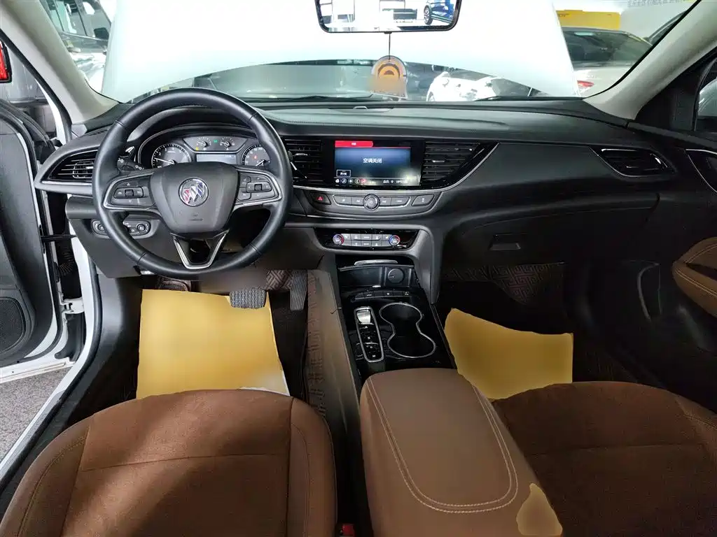 Regal 2022 652T smart model купить на сайте DeffCars