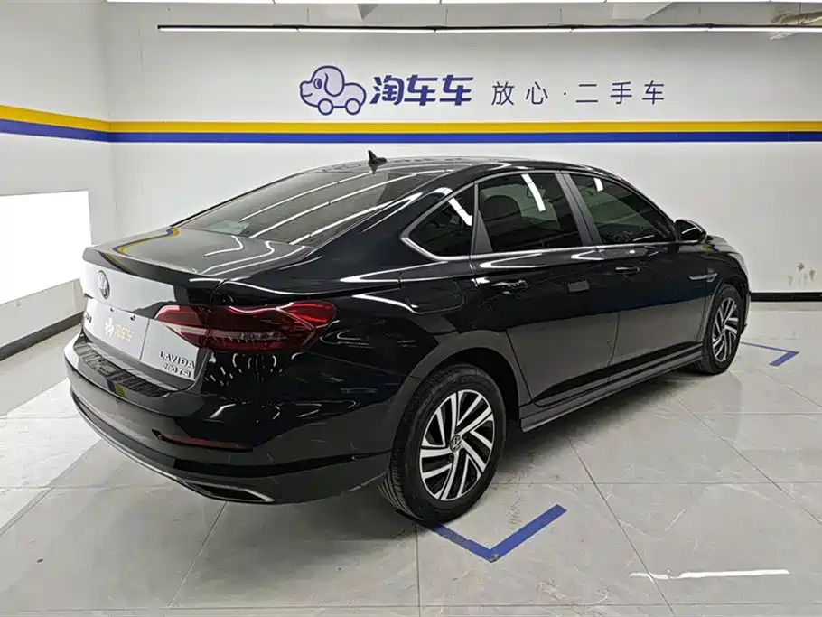 Lavida 2022 1.5L automatic comfort version купить на сайте DeffCars