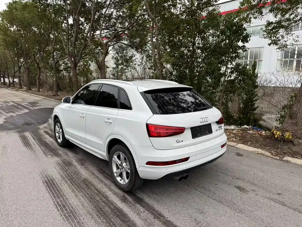 Audi Q3 2018 30th Anniversary Model 30 TFSI Fashion Model купить на сайте DeffCars