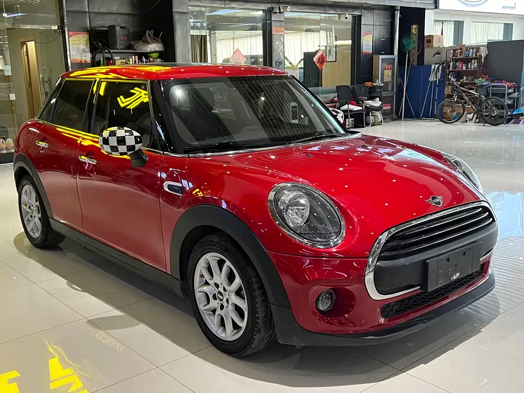 MINI 2019 1.5T ONE five-door version купить на сайте DeffCars
