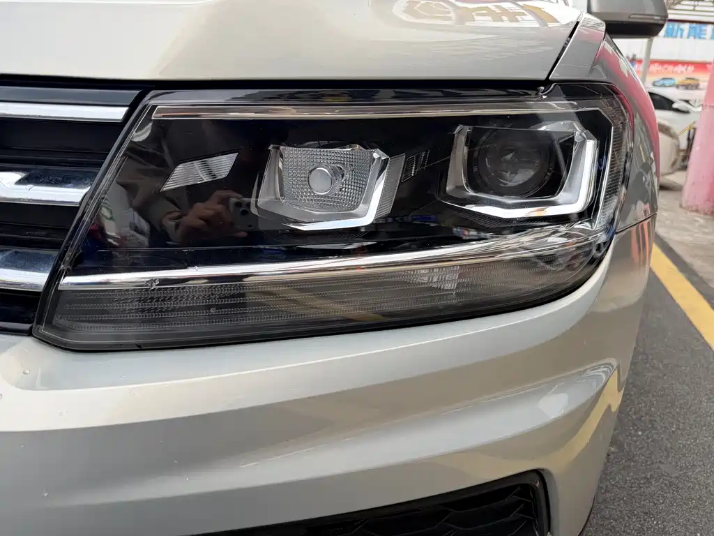 Tiguan L 2019 330TSI automatic two-wheel drive fashion version National VI купить на сайте DeffCars