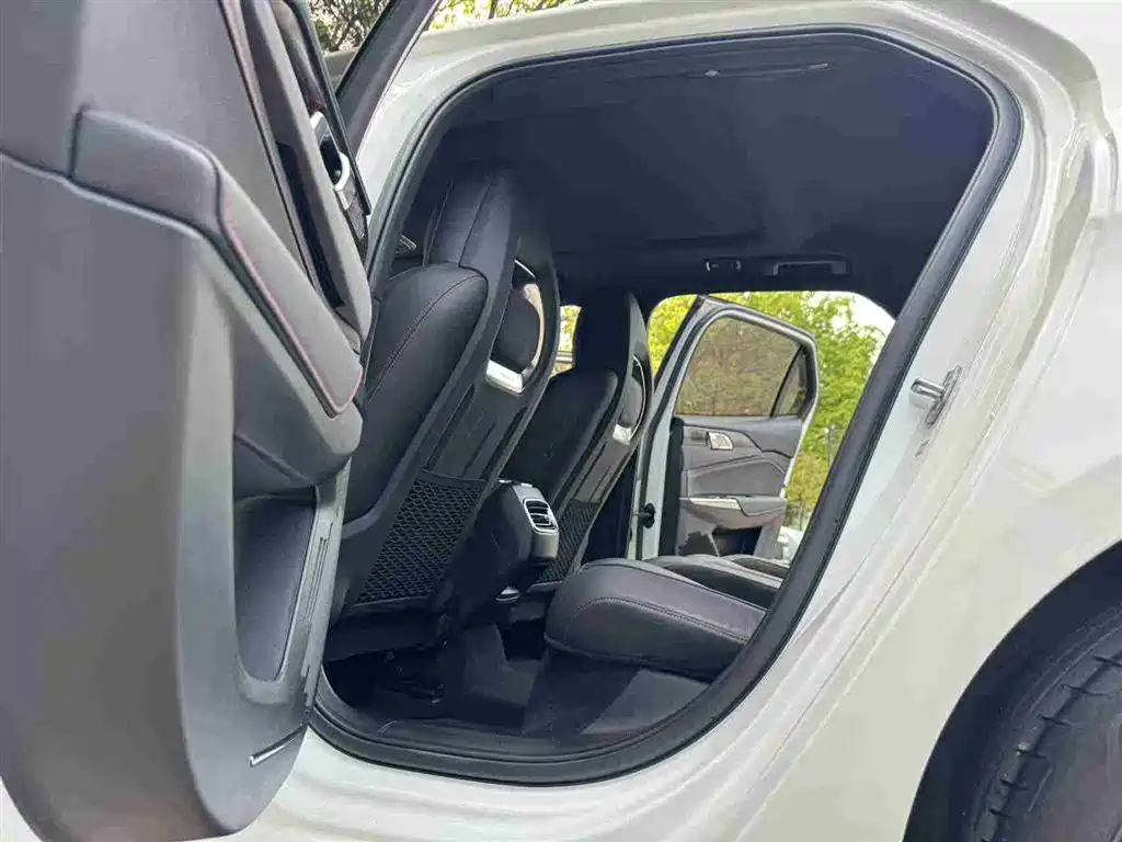 Lynk & Co 03 2018 1.5TD DCT Powerful Edition National V купить на сайте DeffCars