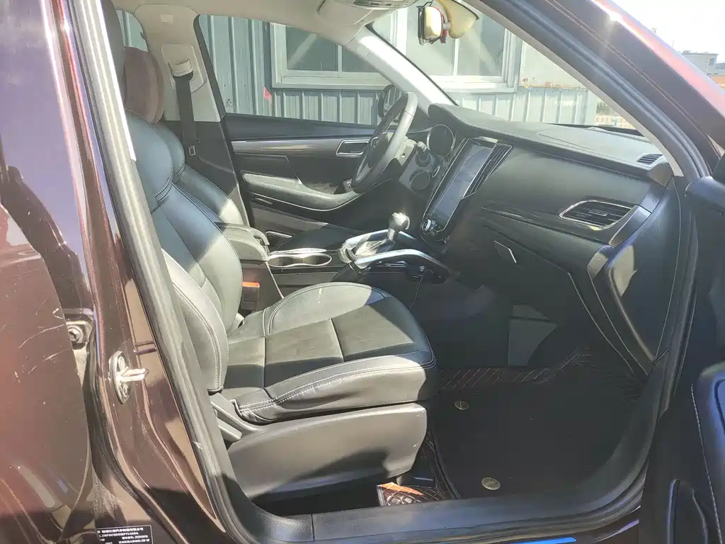 Zotye SR7 2017 1.5T CVT Rubik’s Cube Heart Edition купить на сайте DeffCars