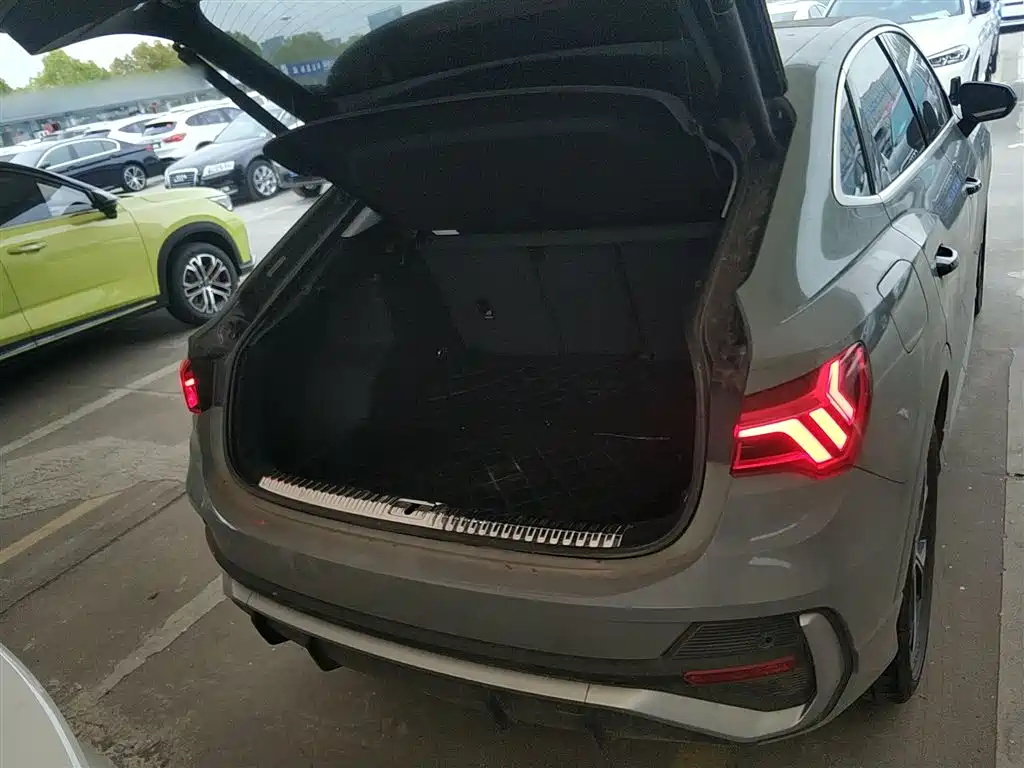 Audi Q3 Sportback 2020 40 TFSI Fashion купить на сайте DeffCars