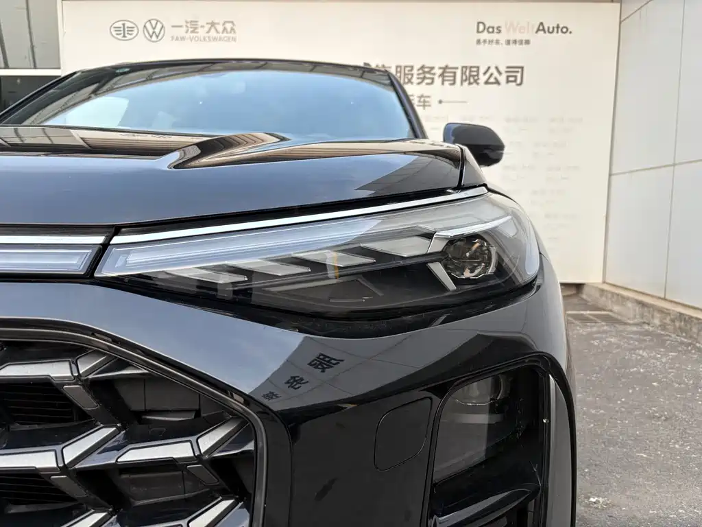 Audi Q6 2024 45 TFSI quattro Black Warrior Edition 6 seats купить на сайте DeffCars