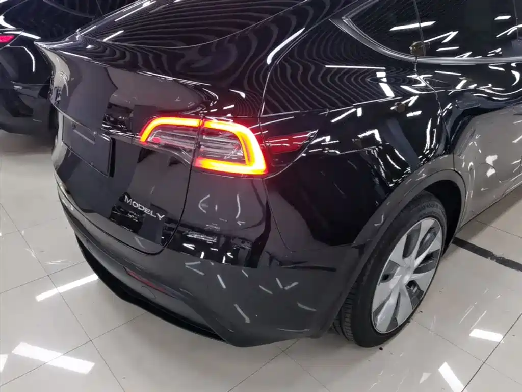 Model Y 2022 rear-wheel drive version купить на сайте DeffCars