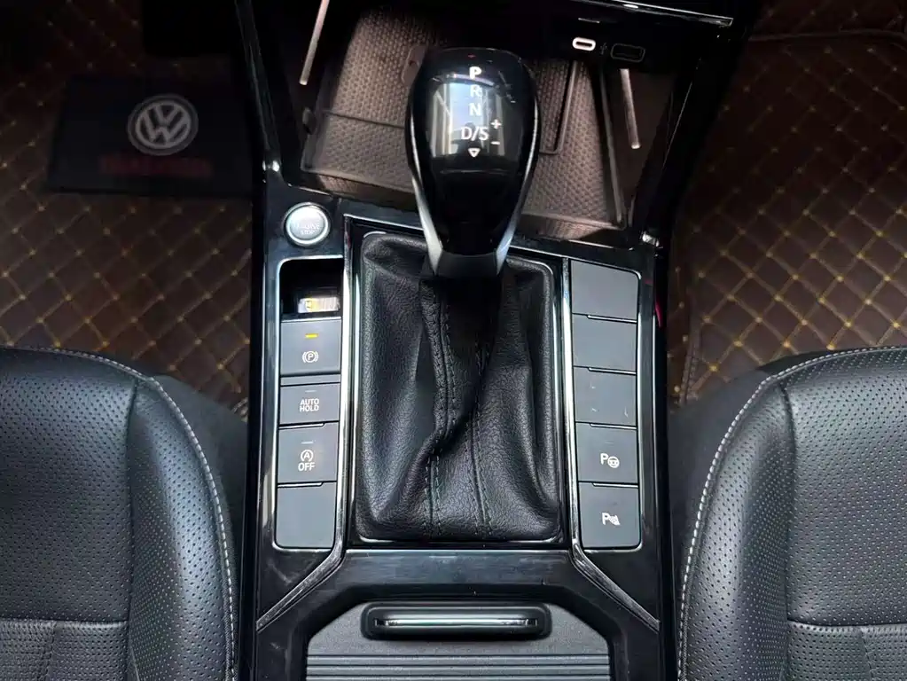 Passat 2022 330TSI Starry Sky Deluxe Edition купить на сайте DeffCars
