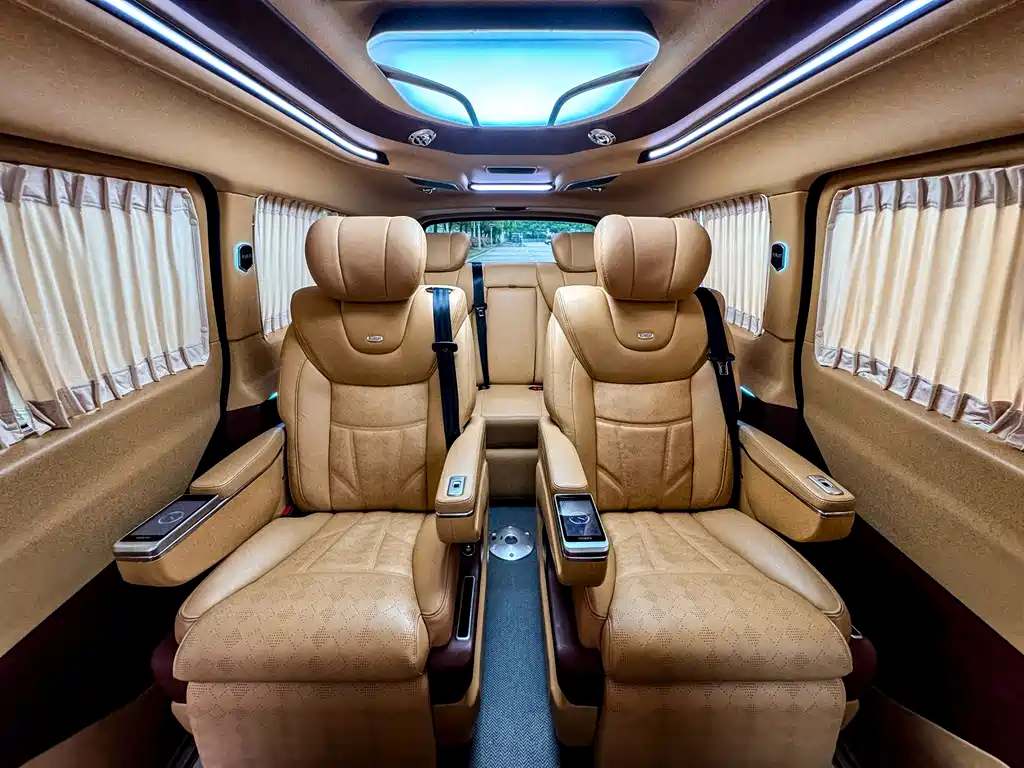 Mercedes-Benz V-Class 2022 V 260 L Long Wheelbase Luxury Edition купить на сайте DeffCars
