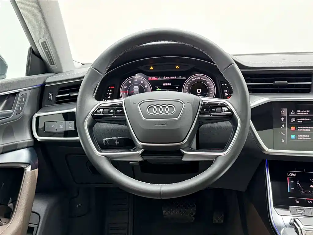 Audi A7L 2022 45 TFSI S-line Dream Future Edition купить на сайте DeffCars