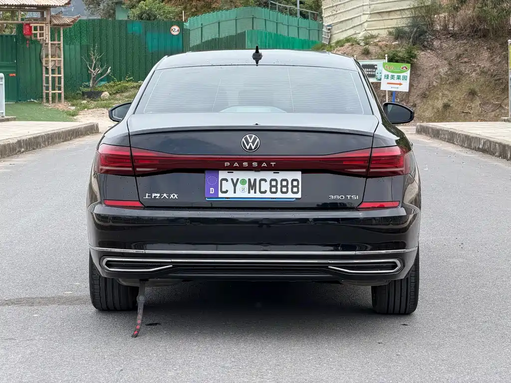 Passat 2024 380TSI Deluxe Edition купить на сайте DeffCars