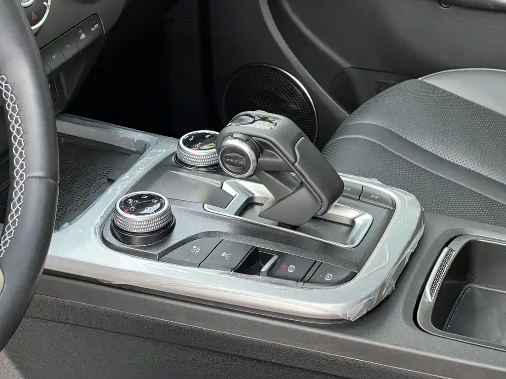 Tank 300 2024 2.0T Conqueror купить на сайте DeffCars