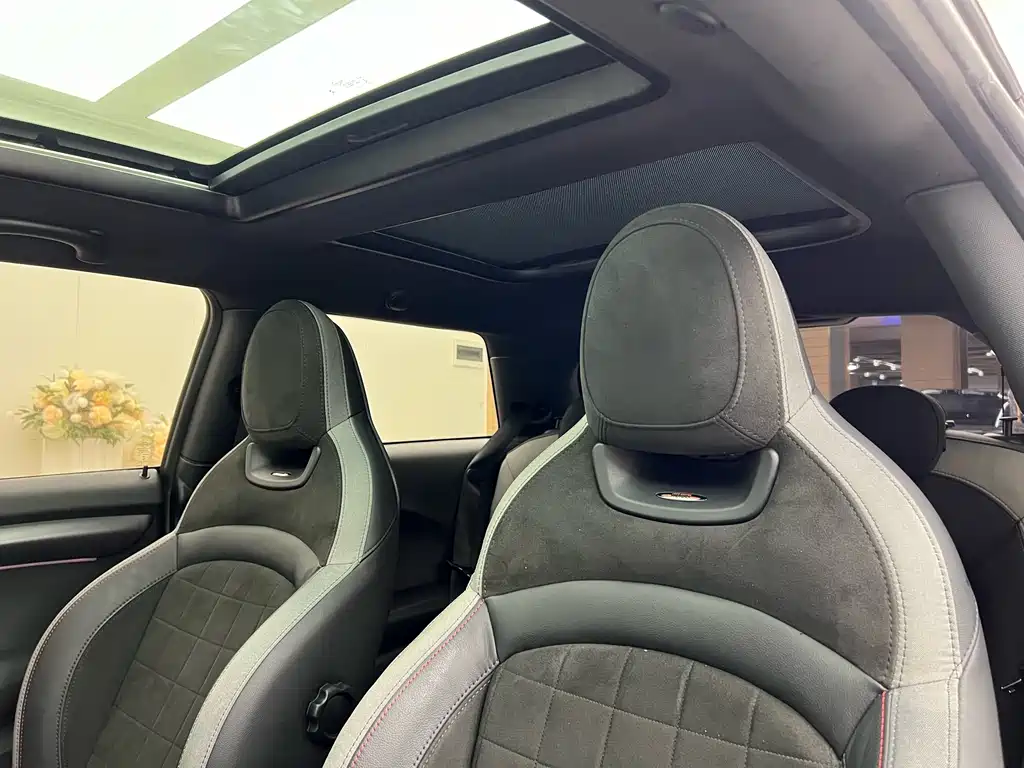 MINI JCW 2022 2.0T JOHN COOPER WORKS ALL-IN купить на сайте DeffCars