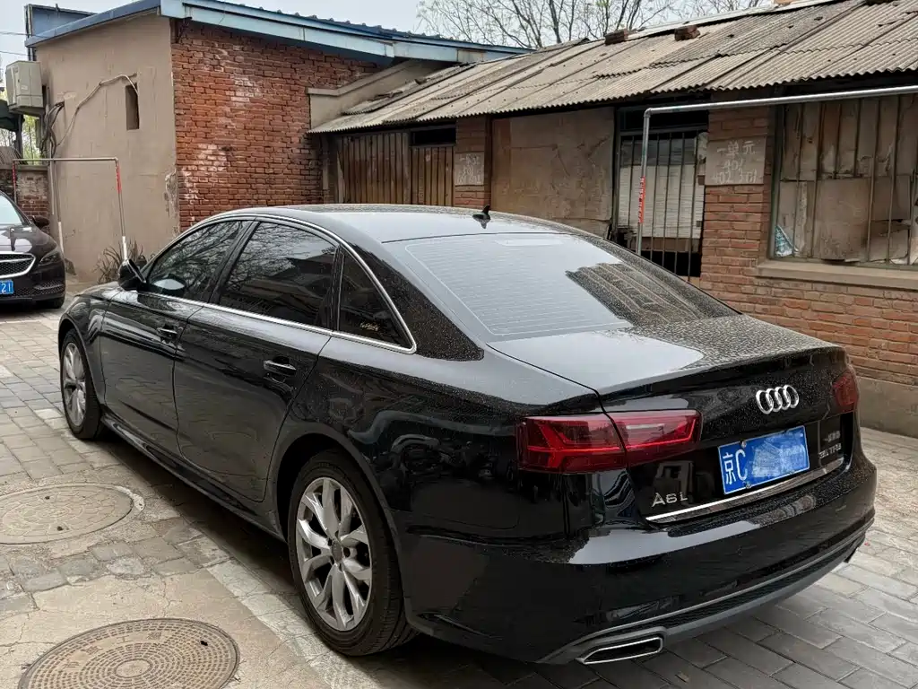 Audi A6L 2018 30th Anniversary Model 35 TFSI Fashion Model купить на сайте DeffCars
