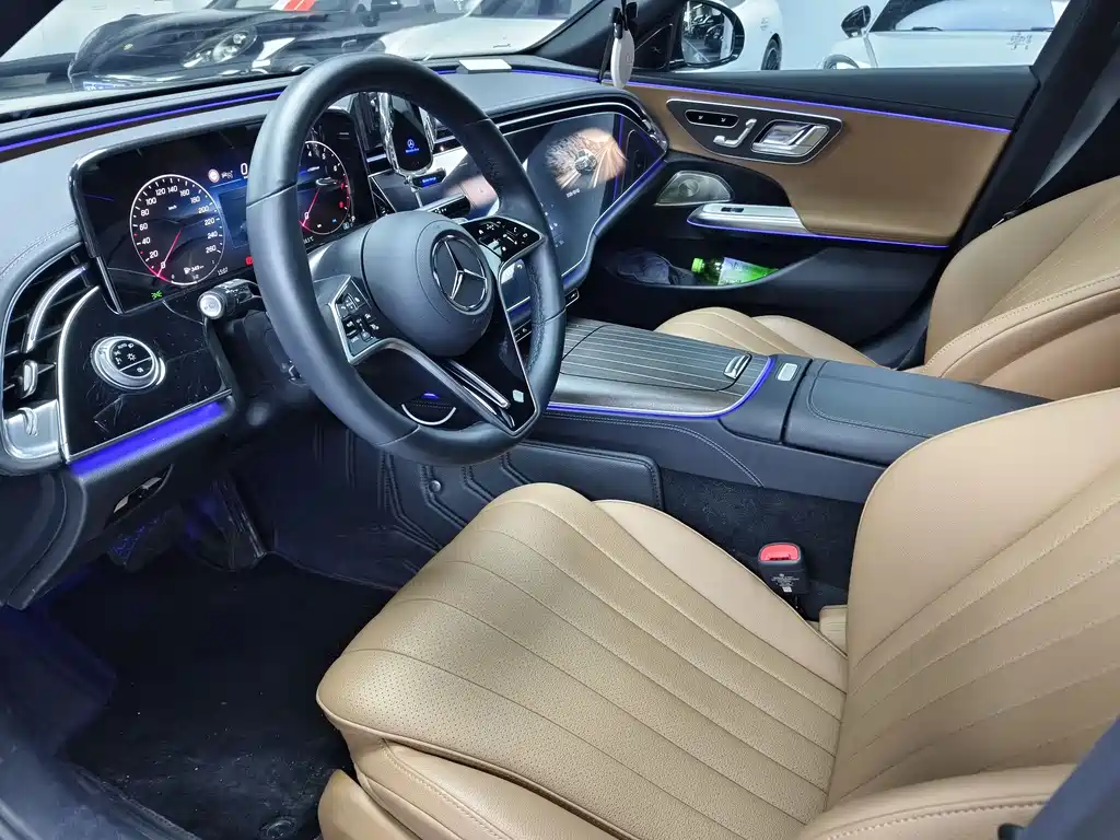 Mercedes-Benz E-Class 2024 E 300 L Luxury Model купить на сайте DeffCars