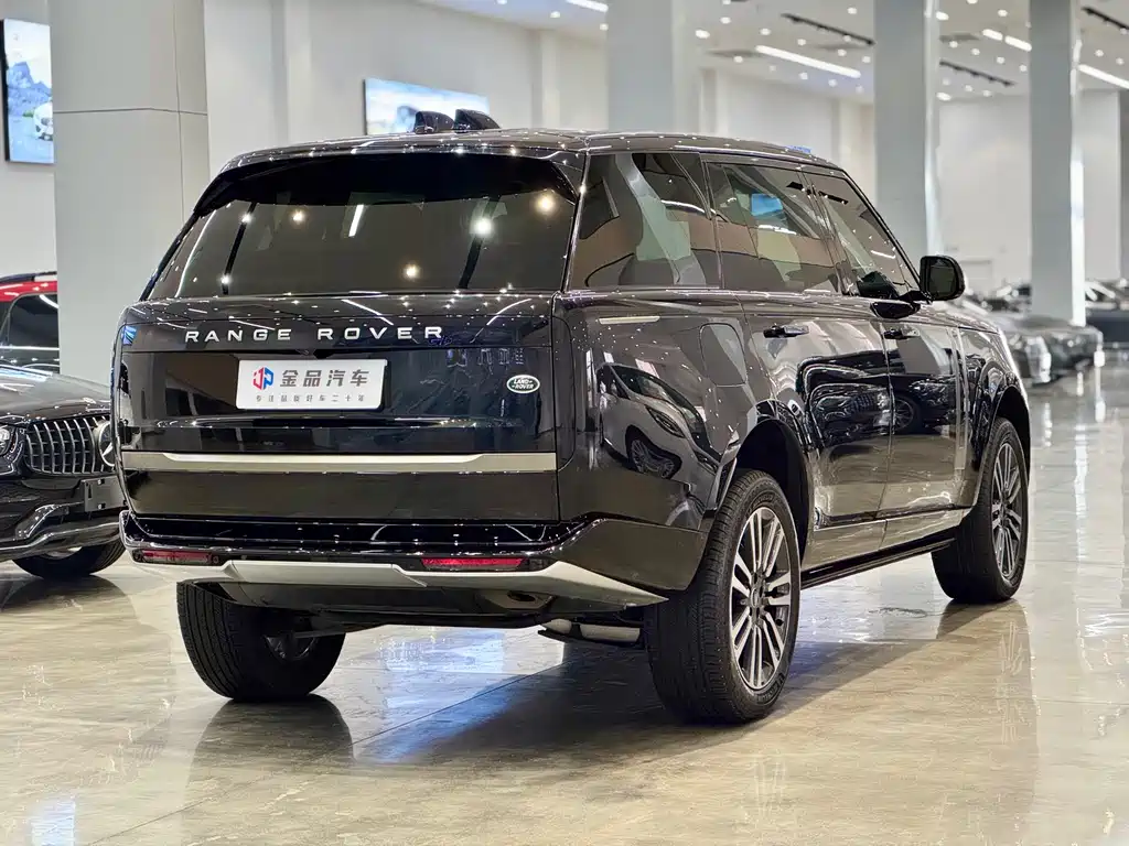 Range Rover 2024 3.0 L6 400PS Extended Edition, seven seats купить на сайте DeffCars