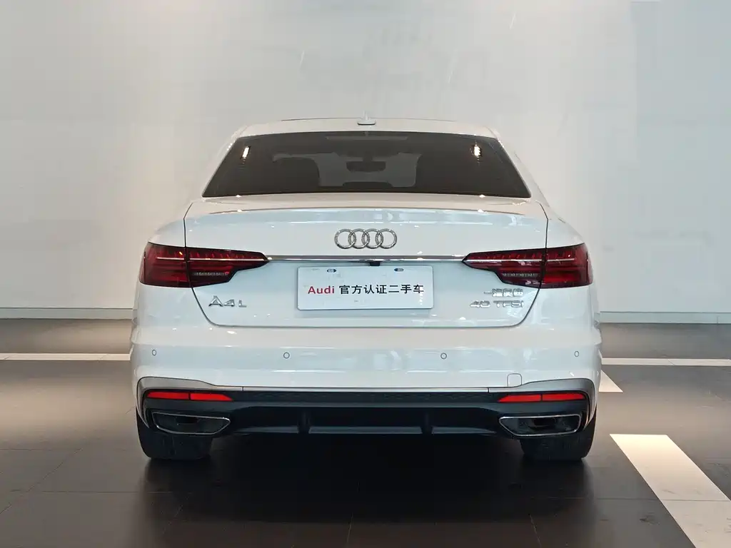 Audi A4L 2022 40 TFSI Fashionable and Dynamic купить на сайте DeffCars
