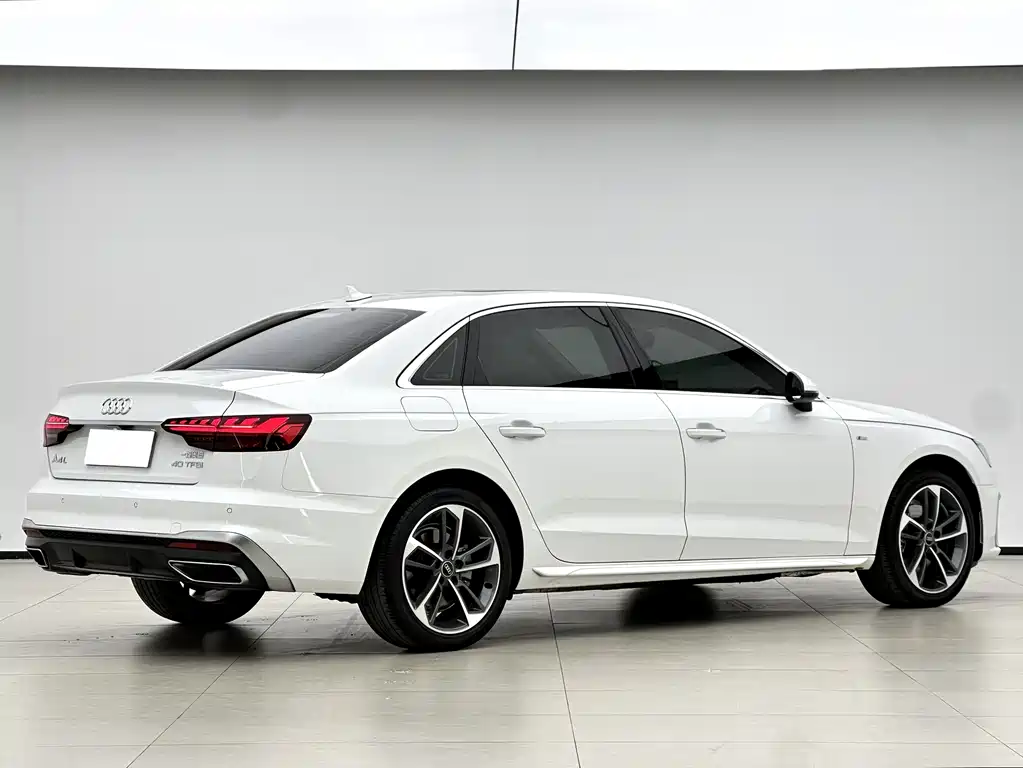 Audi A4L 2022 40 TFSI luxury and dynamic model купить на сайте DeffCars
