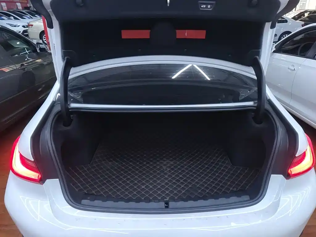 BMW 3 Series 2023 325Li M Sports Package купить на сайте DeffCars
