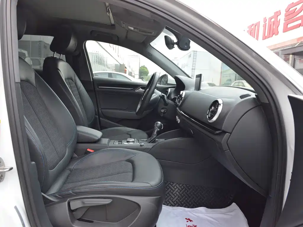 Audi A3 2020 Sportback 35 TFSI Fashion Type National VI купить на сайте DeffCars