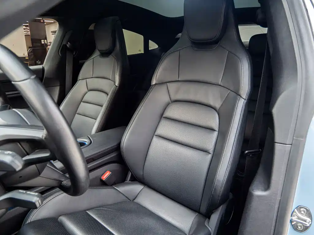 Taycan 2019 Taycan 4S купить на сайте DeffCars