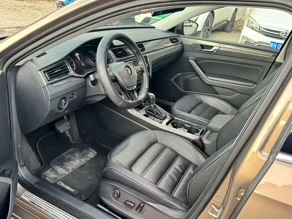 Passat 2016 330TSI DSG Premium Edition купить на сайте DeffCars