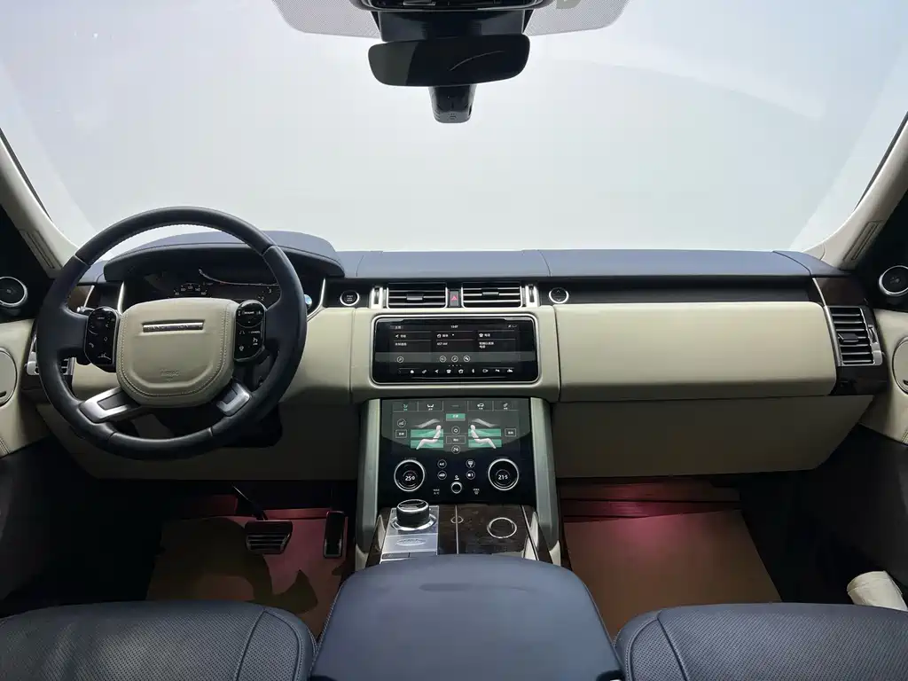 Range Rover 2021 3.0 L6 Legend Extended Classic Edition купить на сайте DeffCars