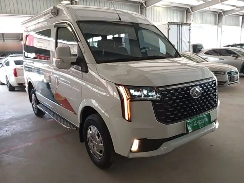 Xintu V80 2025 PRO Aoyuntong 2.0T automatic short-axle mid-roof 5/6 seats купить на сайте DeffCars