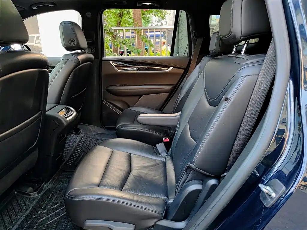 Cadillac XT6 2020 28T six-seat four-wheel drive luxury model купить на сайте DeffCars