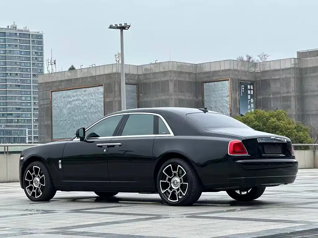 Ghost 2010 6.6T Standard Edition купить на сайте DeffCars