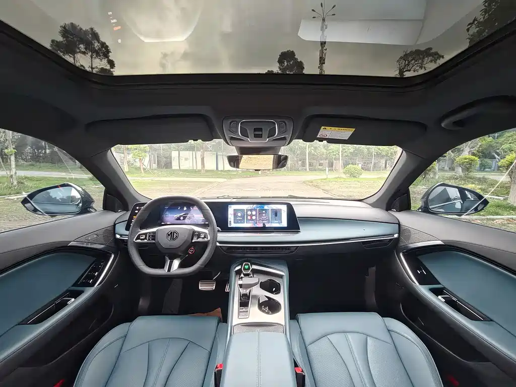 MG7 2023 2.0T Automatic Beauty Hunting Luxury Edition купить на сайте DeffCars
