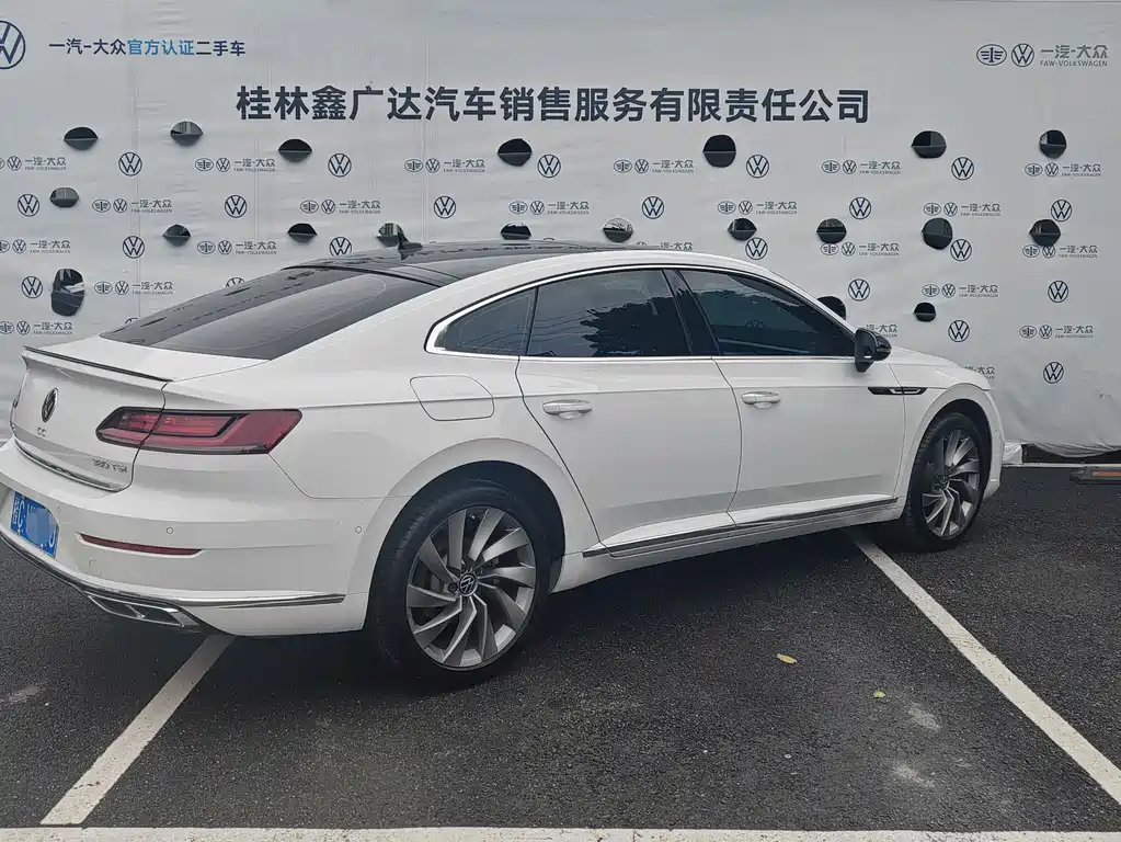 FAW-Volkswagen CC 2024 380TSI eye-catching version купить на сайте DeffCars