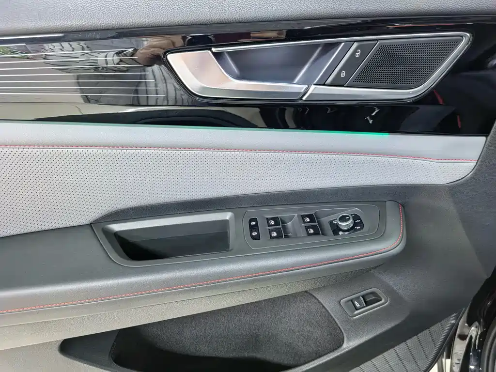 Touron 2024 Touron X 380TSI four-wheel drive Dragon Edition купить на сайте DeffCars