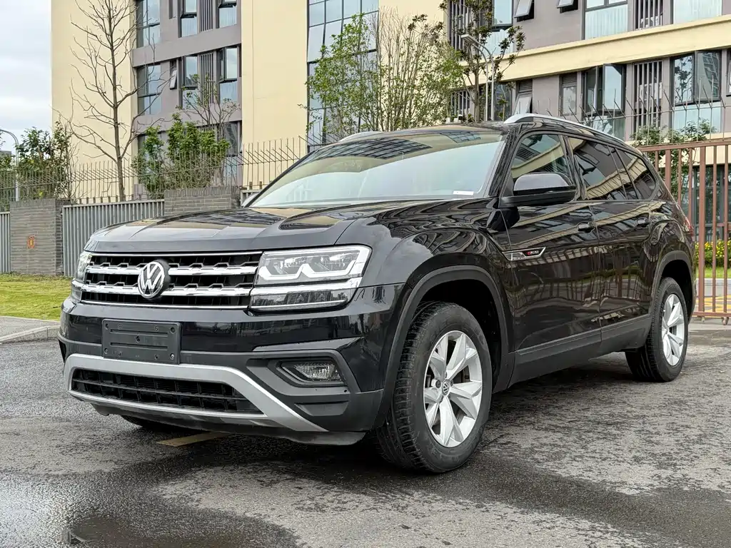 Touron 2017 380TSI four-wheel drive comfort version купить на сайте DeffCars
