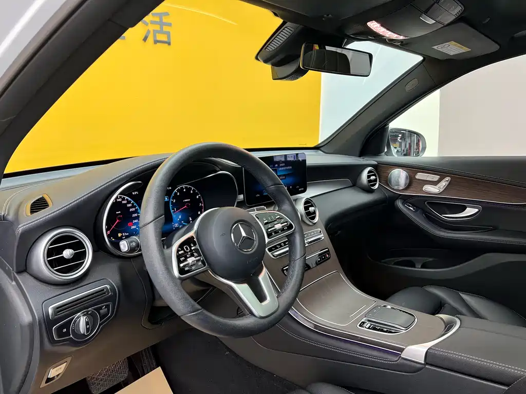 Mercedes-Benz GLC 2020 facelift GLC 300 L 4MATIC luxury model купить на сайте DeffCars