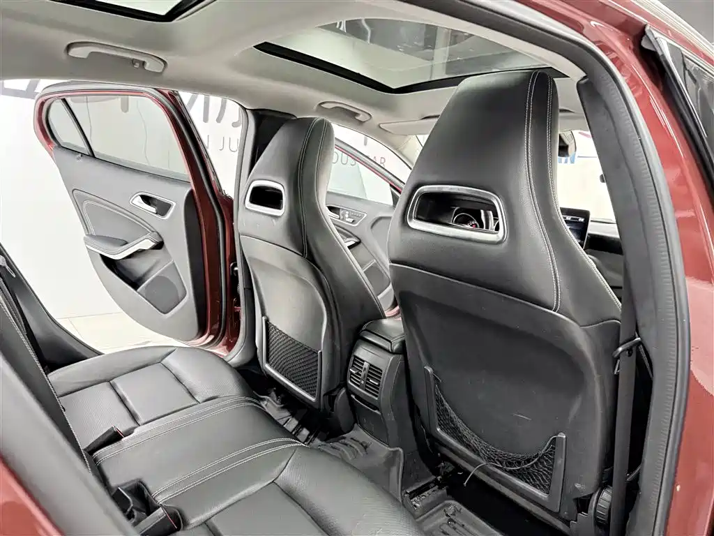 Mercedes-Benz GLA 2018 GLA 200 Dynamic купить на сайте DeffCars