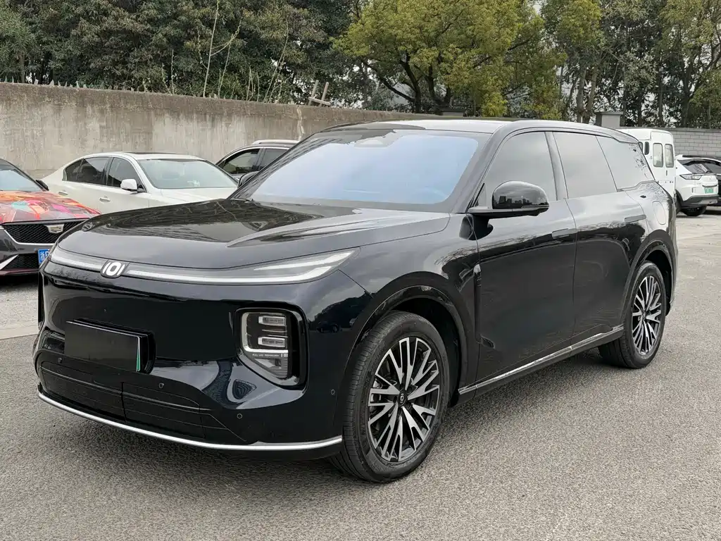 Changan Qiyuan Q07 2025 model 215 flagship PLUS купить на сайте DeffCars