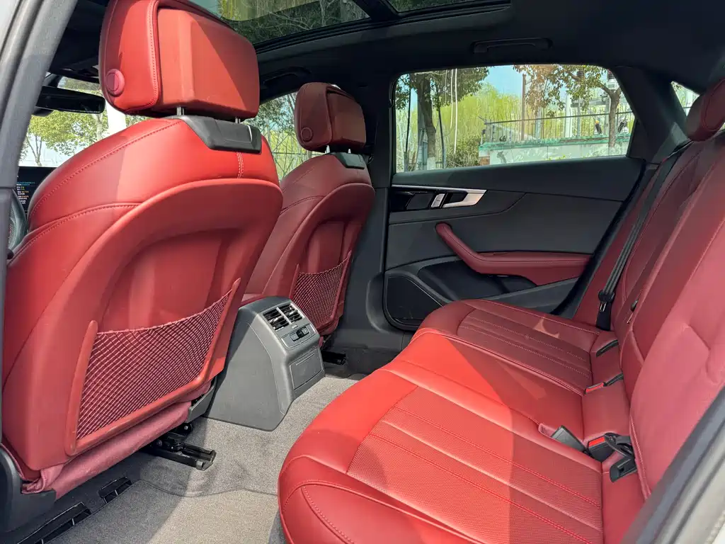 Audi A4L 2025 model 2 million Yuexiang version 40 TFSI luxury and dynamic model купить на сайте DeffCars