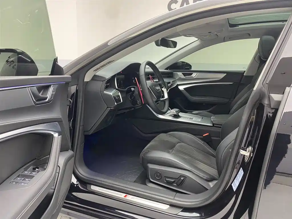 Audi A7L 2024 45 TFSI luxury model купить на сайте DeffCars